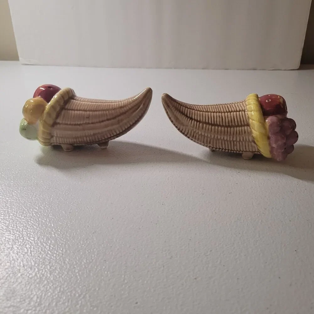 Tilso Japan Cornucopia Fruit Basket Salt & Pepper Shakers • Vintage Ceramic